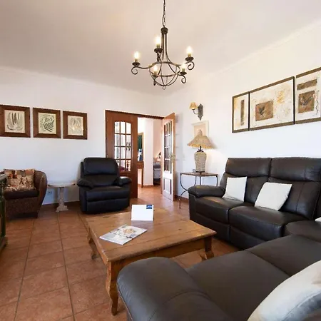 Casa Acacia Villa *